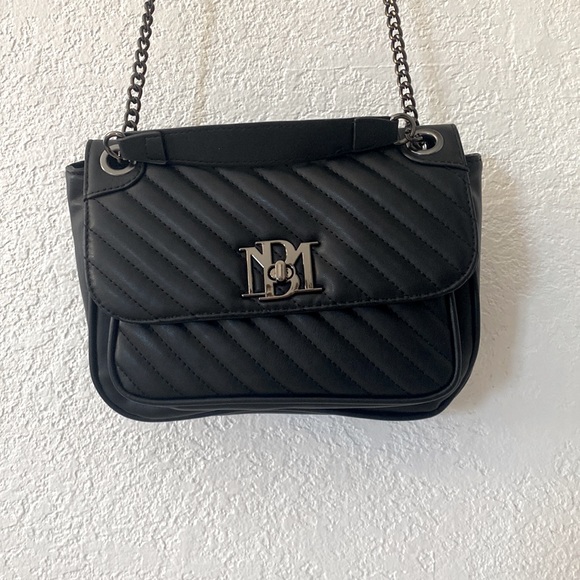 Badgley Mischka Black Quilted Crossbody Bag - Picture 2 of 4